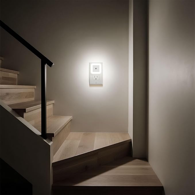 Night Light, 0.5W Daylight White LED Plug-in Night Light with Dusk to Dawn Sensor, Pack of 6 - Designed for Kids Room,Bedroom, Bathroom, Stairs, Kitchen
