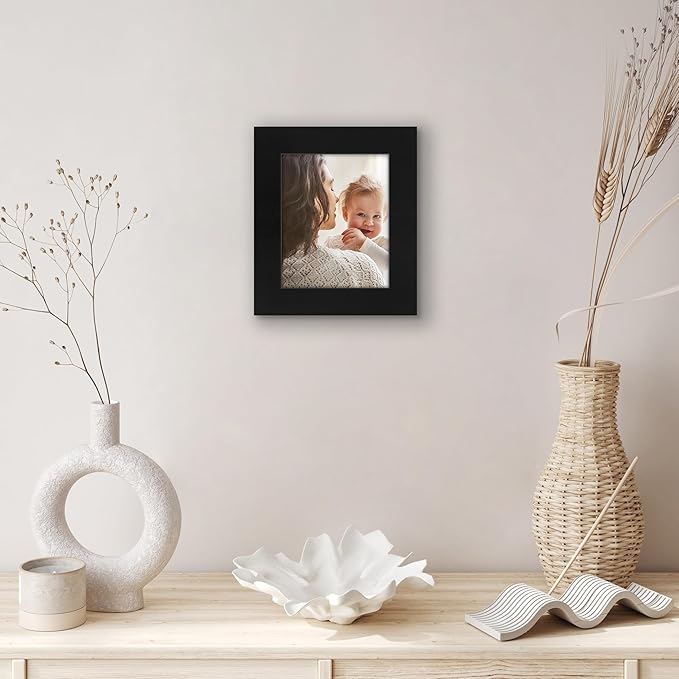 Americanflat 4x5 Picture Frame with Shatter-Resistant Glass - Signature Collection - Gallery-Style Frames Made of Engineered Wood - Photo Frame for Tabletop and Wall Display - Black