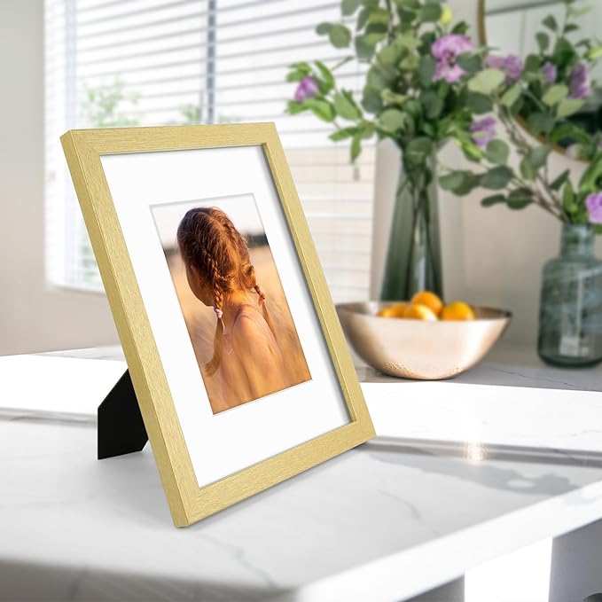 Golden State Art, 9x12 Picture Frame with Mat for 6x8 - High Definition Glass Wall Mounting Horizontal Vertical Display (Gold, 1 Pack)