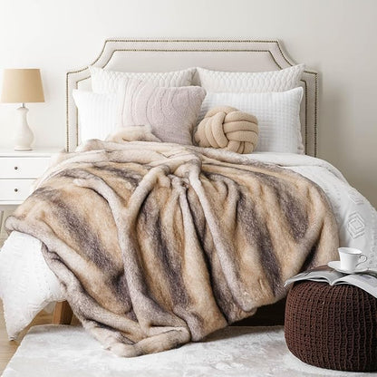 BATTILO HOME Luxury Faux Fur Throw Blanket, Soft Cozy Mink Fur Blanket for Couch, Sofa, Chair, Bed, Thick Warm Fall Fur Throw Blankets, 50"x60"