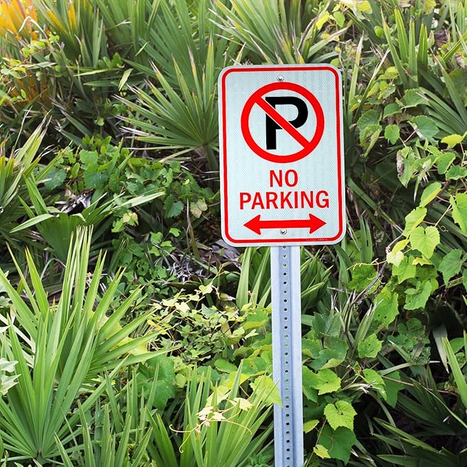 GicnKeuz Large No Parking Sign With Symbol With Arrows, 18x12 Inches, Engineer Grade Reflective Aluminum, Fade Resistant/Waterproof, Indoor or Outdoor Use (1-Pack)