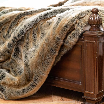 BATTILO HOME Large Brown Faux Fur Throw Blanket for Bed, Fall Fur Blanket and Throws, 60 x 80 Inches Super Soft Fuzzy Thick Warm Blankets for Couch, Reversible to Plush Velvet